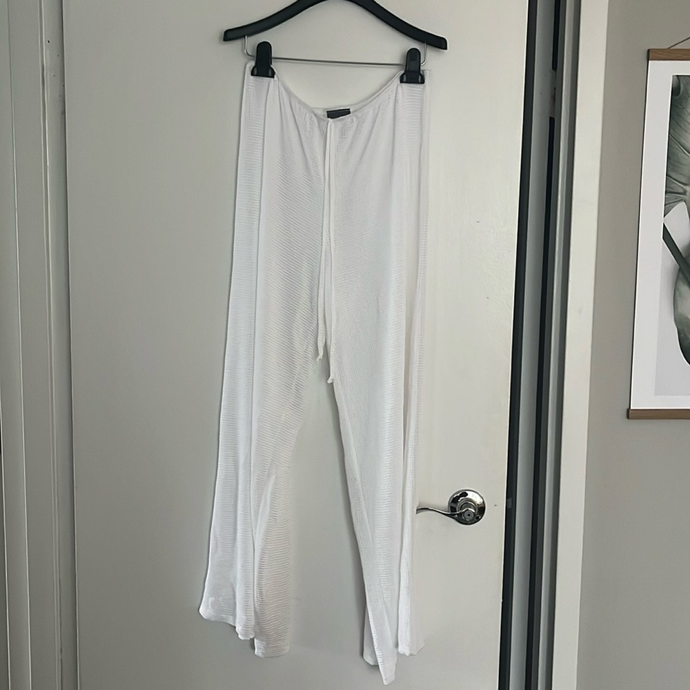 White beach pants size XL